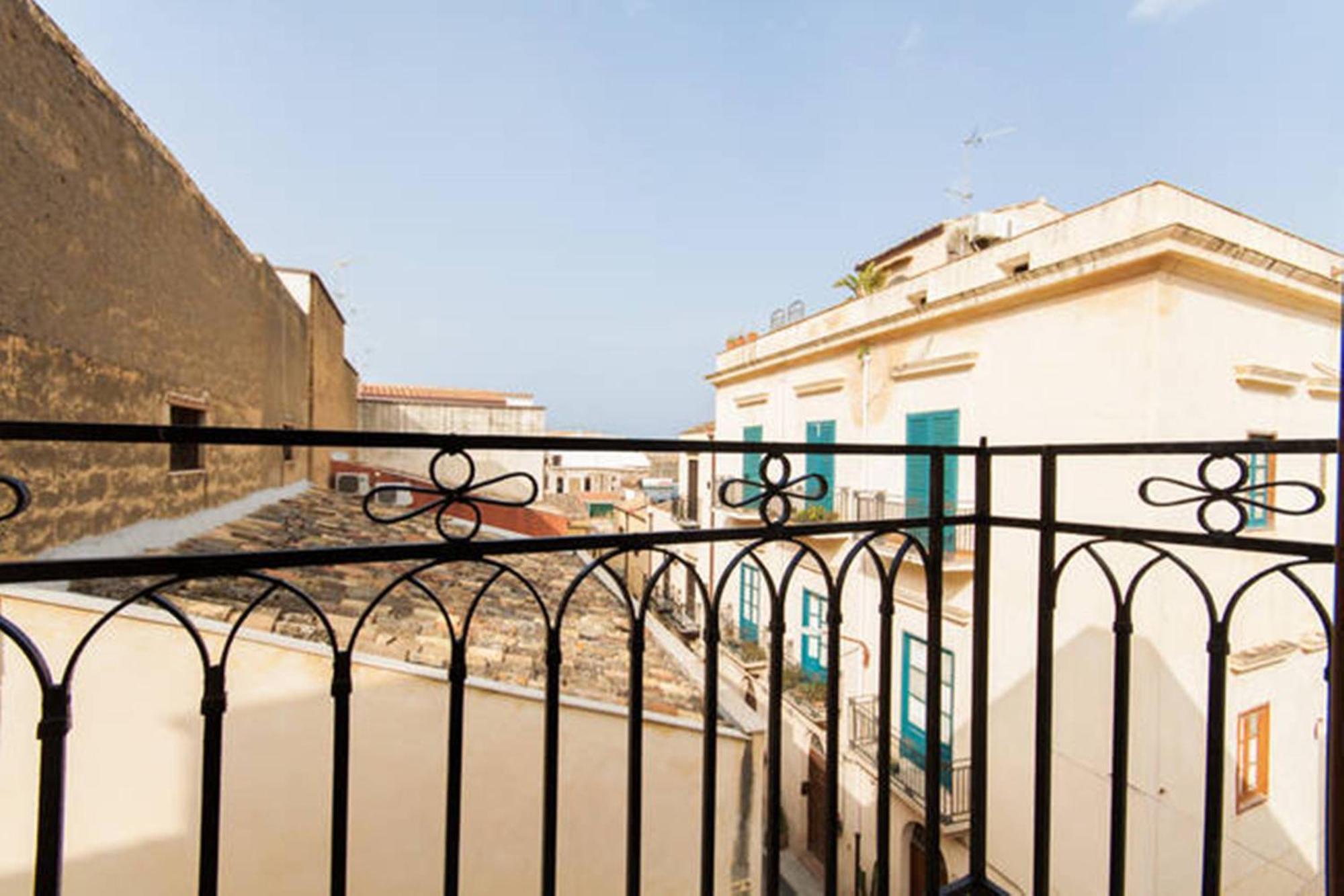 Emporium Bed and Breakfast Castellammare del Golfo Eksteriør billede